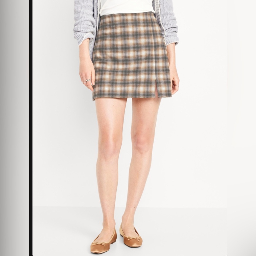 Old Navy Gray and Tan Plaid Mini Skirt